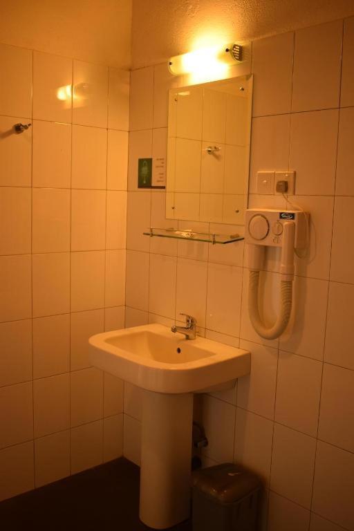 Forest Edge Hotel Ginigathena Εξωτερικό φωτογραφία