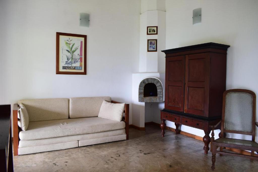 Forest Edge Hotel Ginigathena Εξωτερικό φωτογραφία
